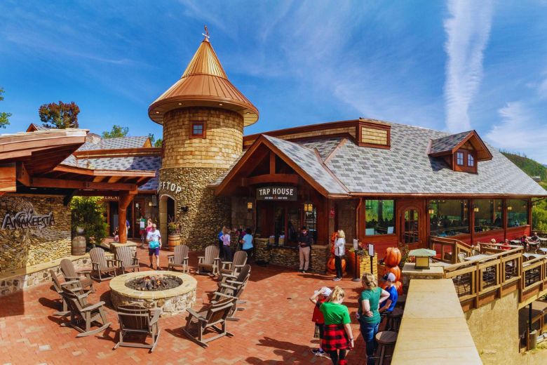 Top 3 Restaurants at Anakeesta in Gatlinburg